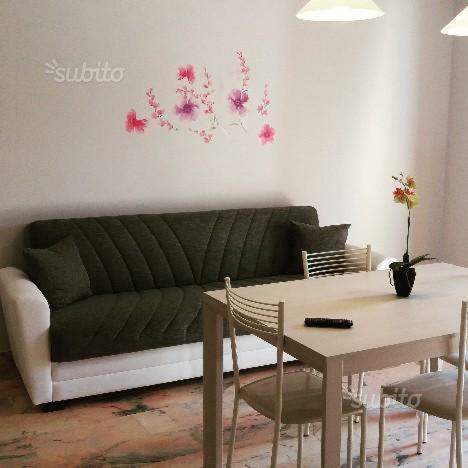 Relax Due Passi Dal Mare Apartman Spadafora Kültér fotó